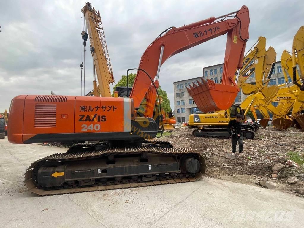 Hitachi ZX 240 Гусеничные экскаваторы