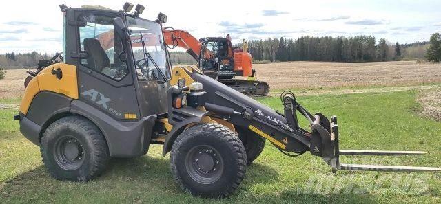 Mecalac AX850 Фронтальные погрузчики