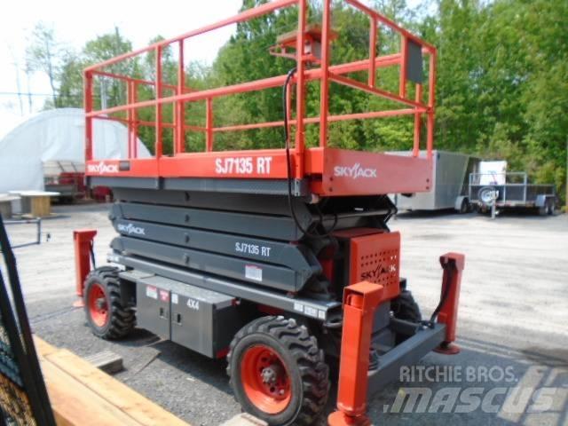 SkyJack SJ 7135 RT Ножничные подъемники