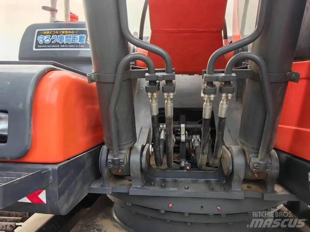 Doosan DX225LC-9C Гусеничные экскаваторы