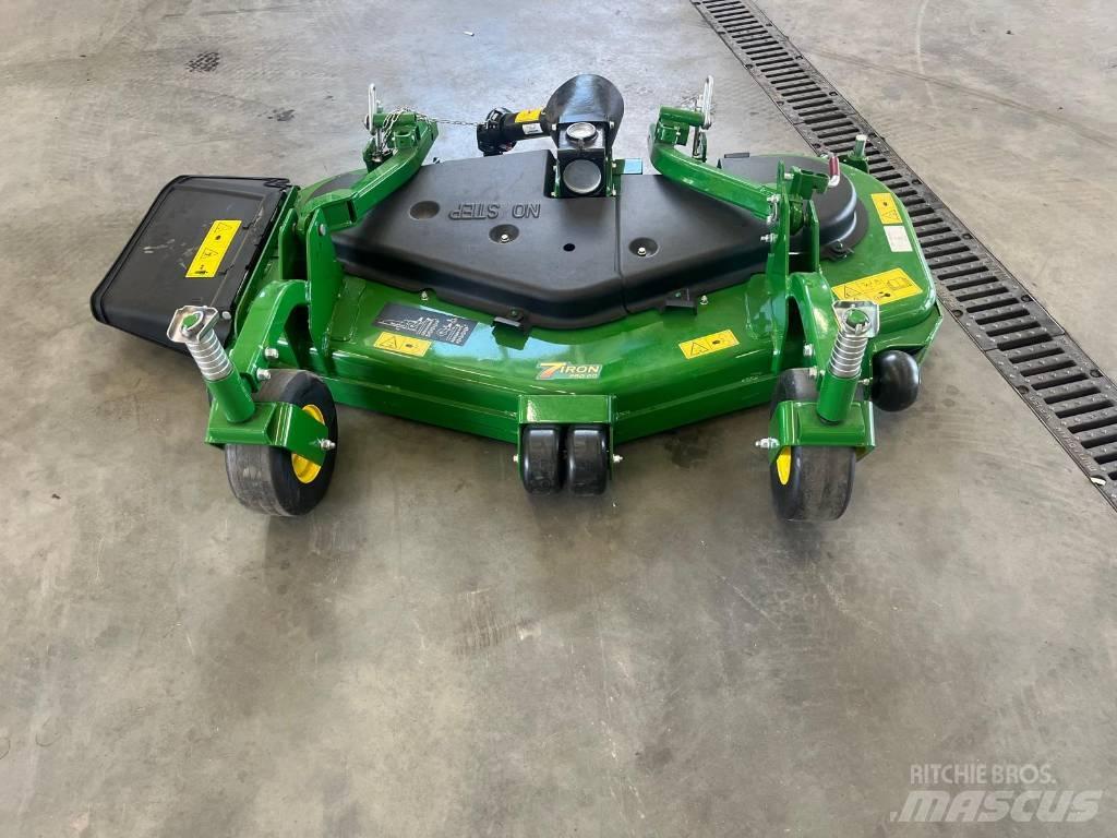 John Deere 7 Iron Самоходные газонокосилки