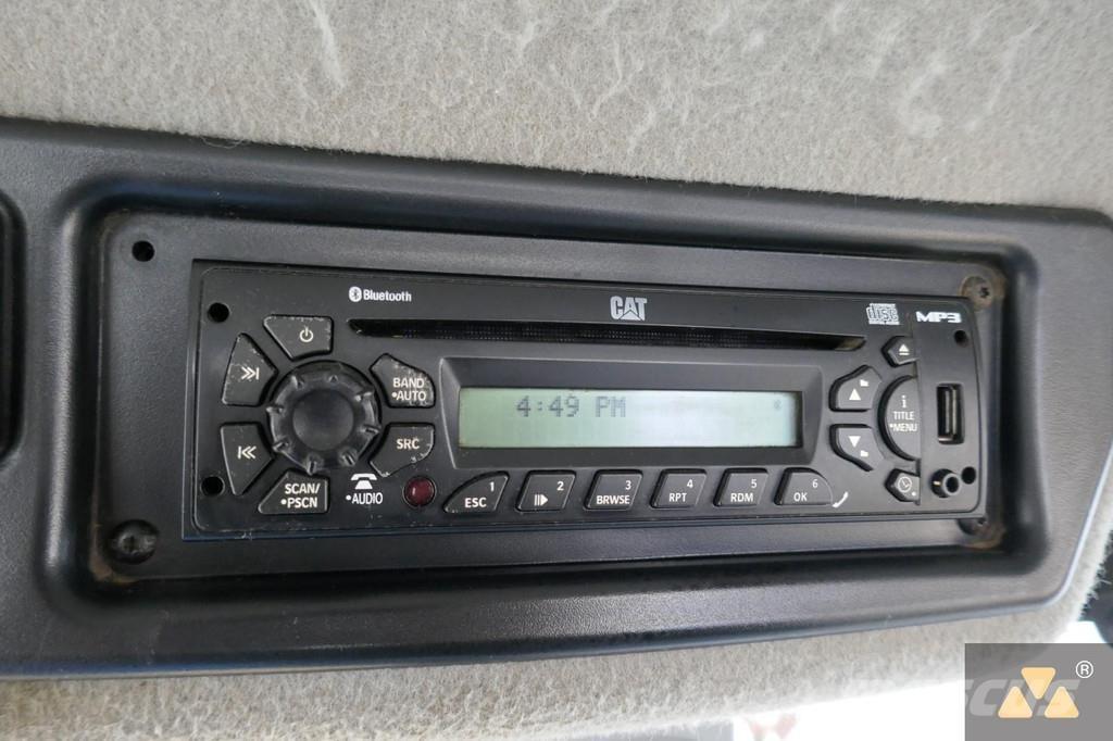 CAT 966K Фронтальные погрузчики