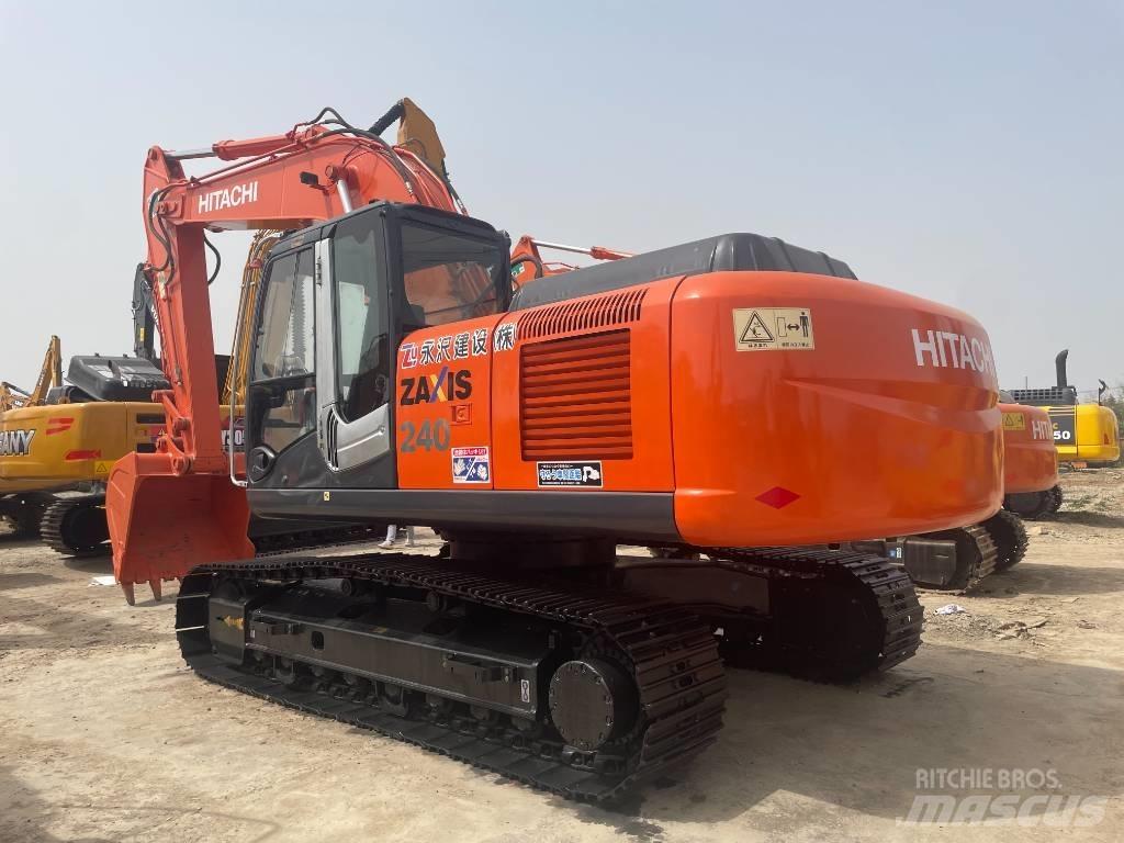 Hitachi ZX 240 Гусеничные экскаваторы