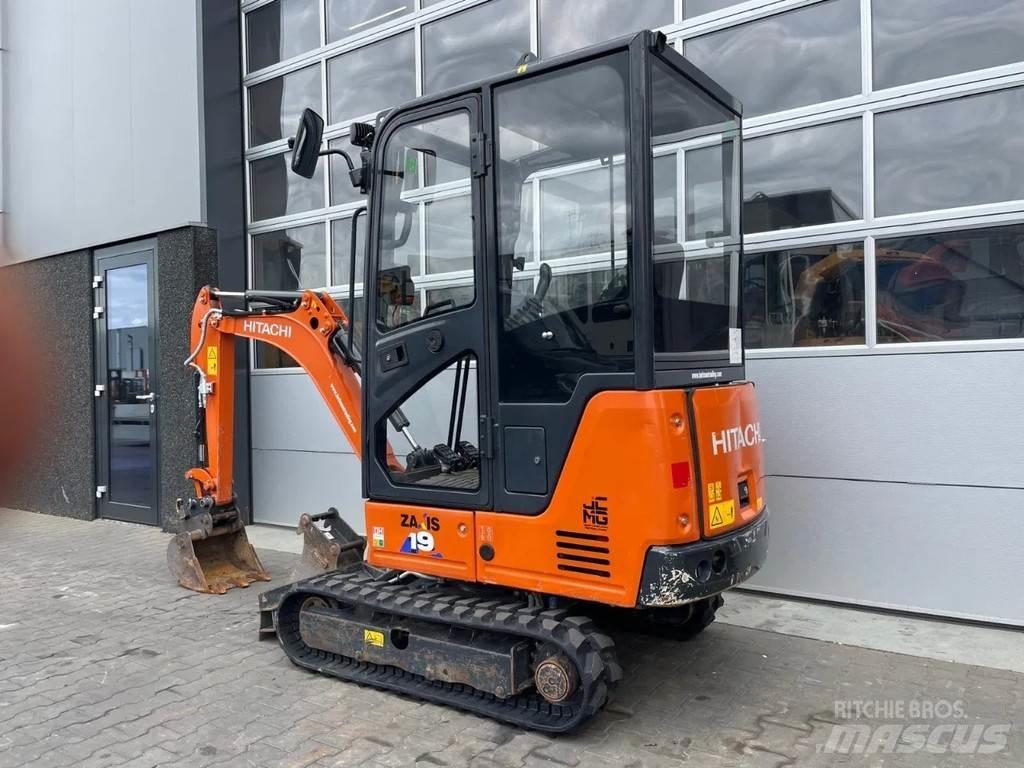 Hitachi ZX19-6 CR Мини-экскаваторы