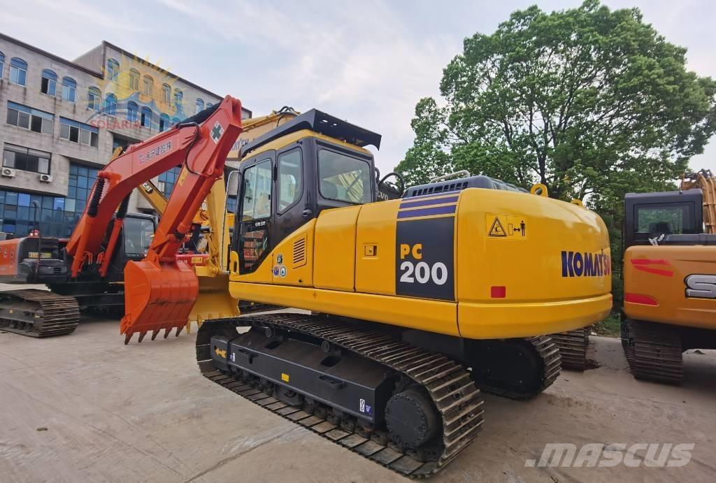 Komatsu PC 200-7 Гусеничные экскаваторы