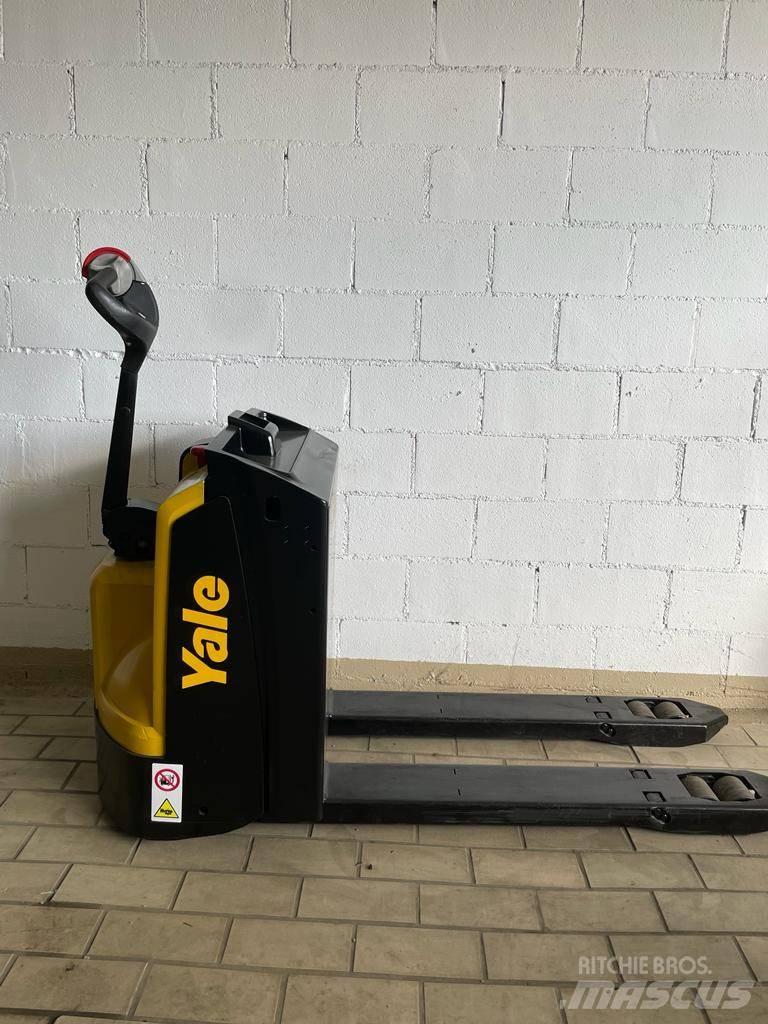 Yale MP 18 AC Ручные электрические тележки