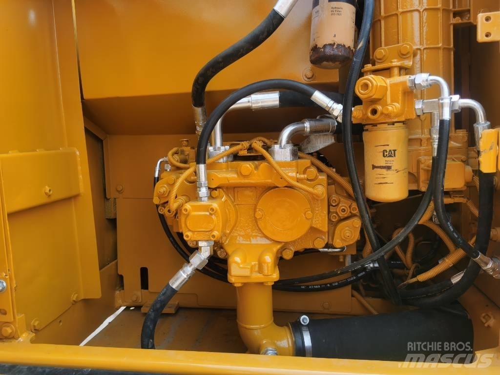 CAT 320 D Гусеничные экскаваторы