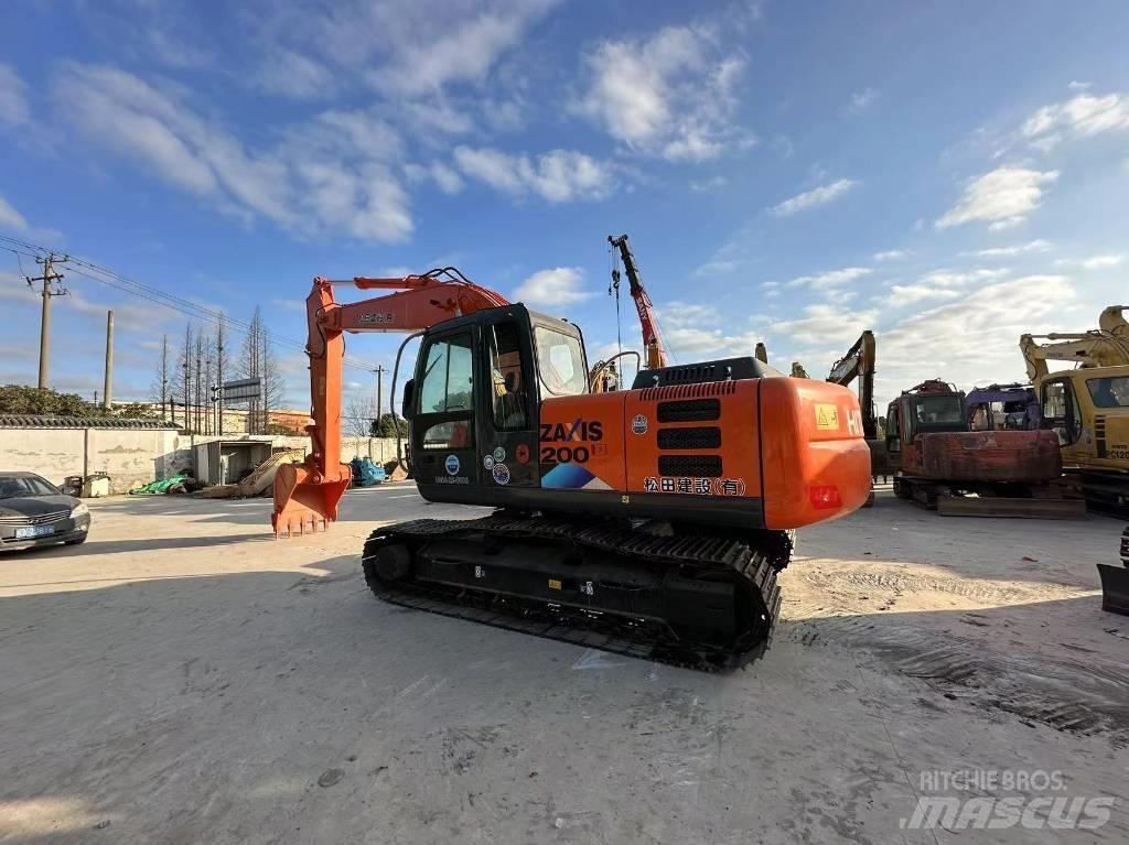 Hitachi ZX 200 Мини-экскаваторы