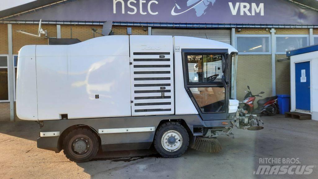 Ravo 530ST Вакуумные уборочные машины