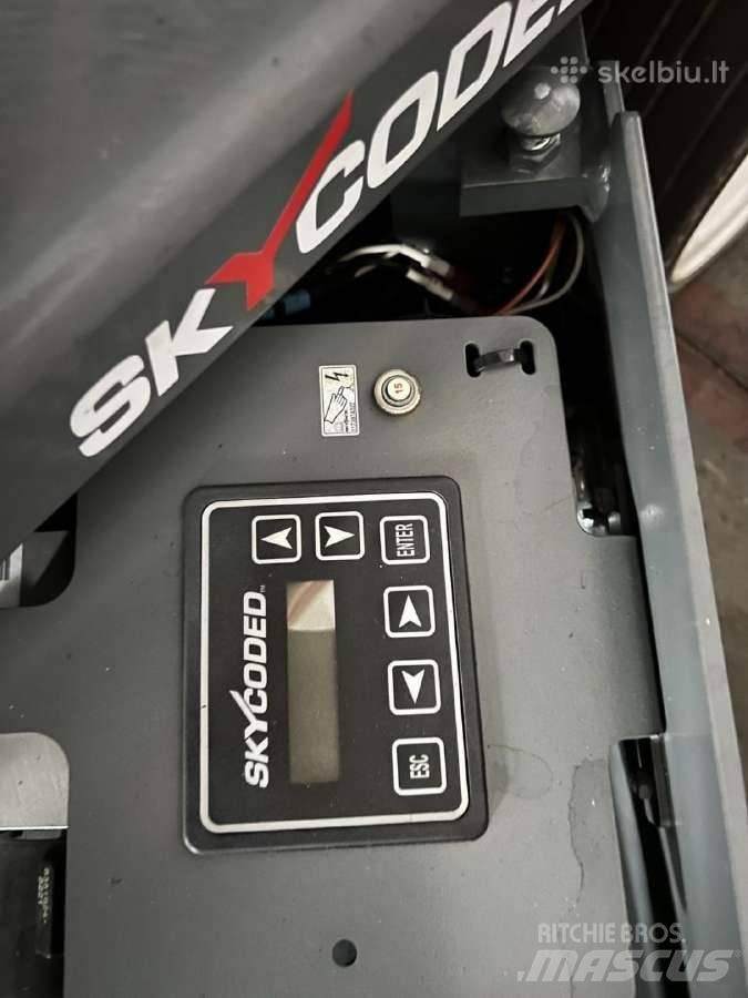 SkyJack SJ4732 Ножничные подъемники
