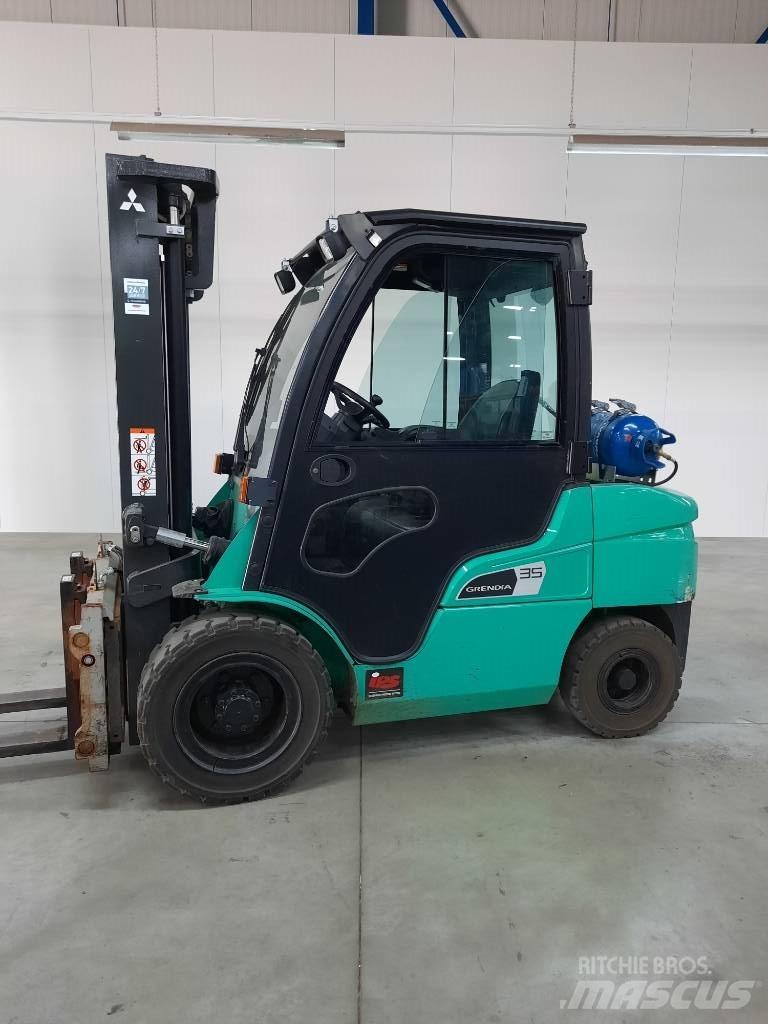 Mitsubishi FG35NT Газовые погрузчики