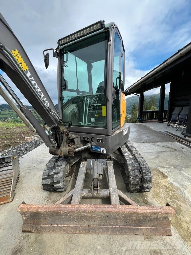 Volvo ECR25D Мини-экскаваторы