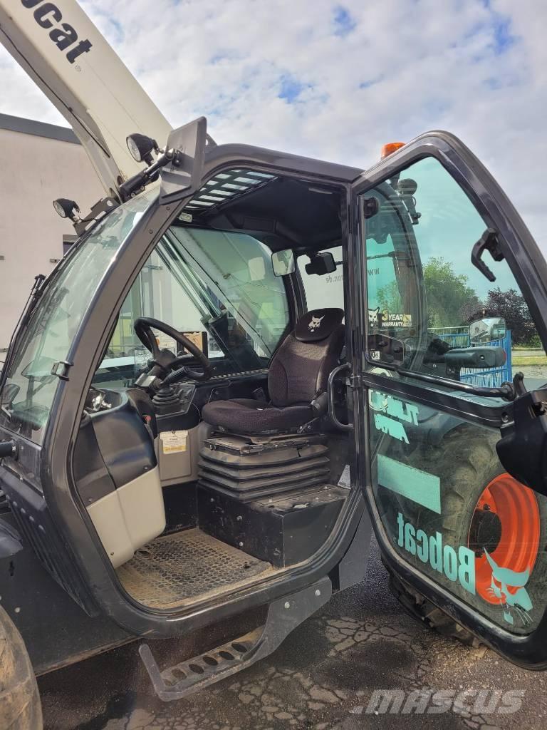 Bobcat TL 30.70 HB Телескопические погрузчики