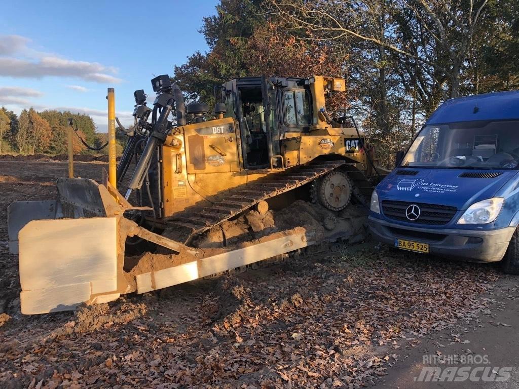 CAT D 6 T LGP Гусеничные бульдозеры