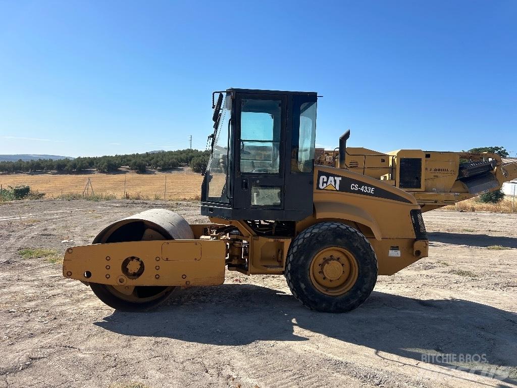 CAT CS 433 E Катки тротуарные