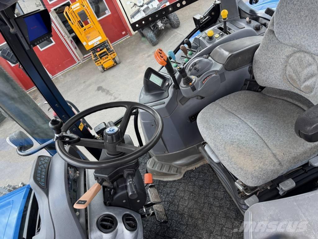 New Holland T7030 Трактора