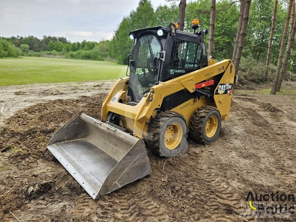 CAT 236 D Мини-погрузчики
