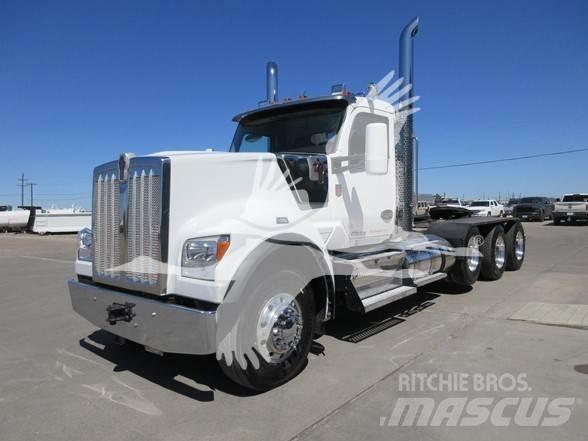 Kenworth W990 Седельные тягачи