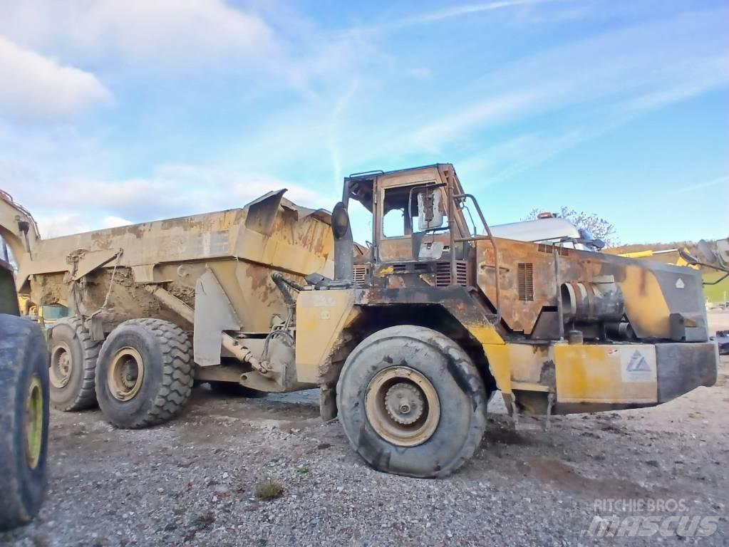 Komatsu HM 300-2 Шарнирно-сочленённые самосвалы