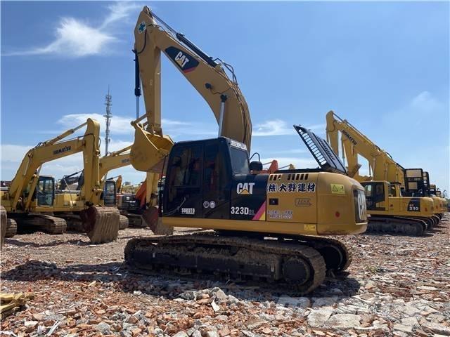 CAT 323D2L Гусеничные экскаваторы
