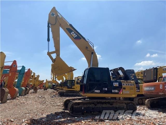 CAT 323D2L Гусеничные экскаваторы