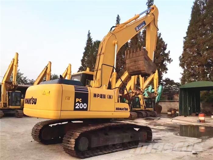 Komatsu PC 200-7 Гусеничные экскаваторы