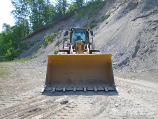 CAT 966 G Фронтальные погрузчики