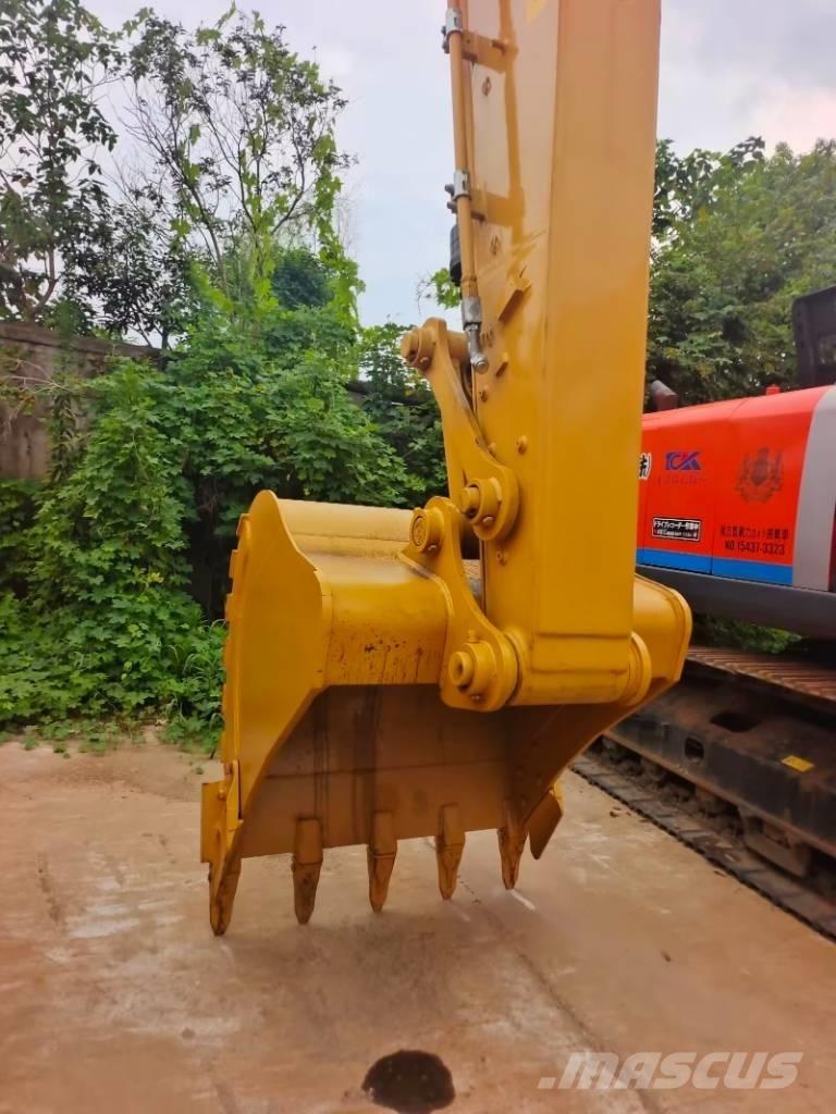 CAT 323 GC Гусеничные экскаваторы