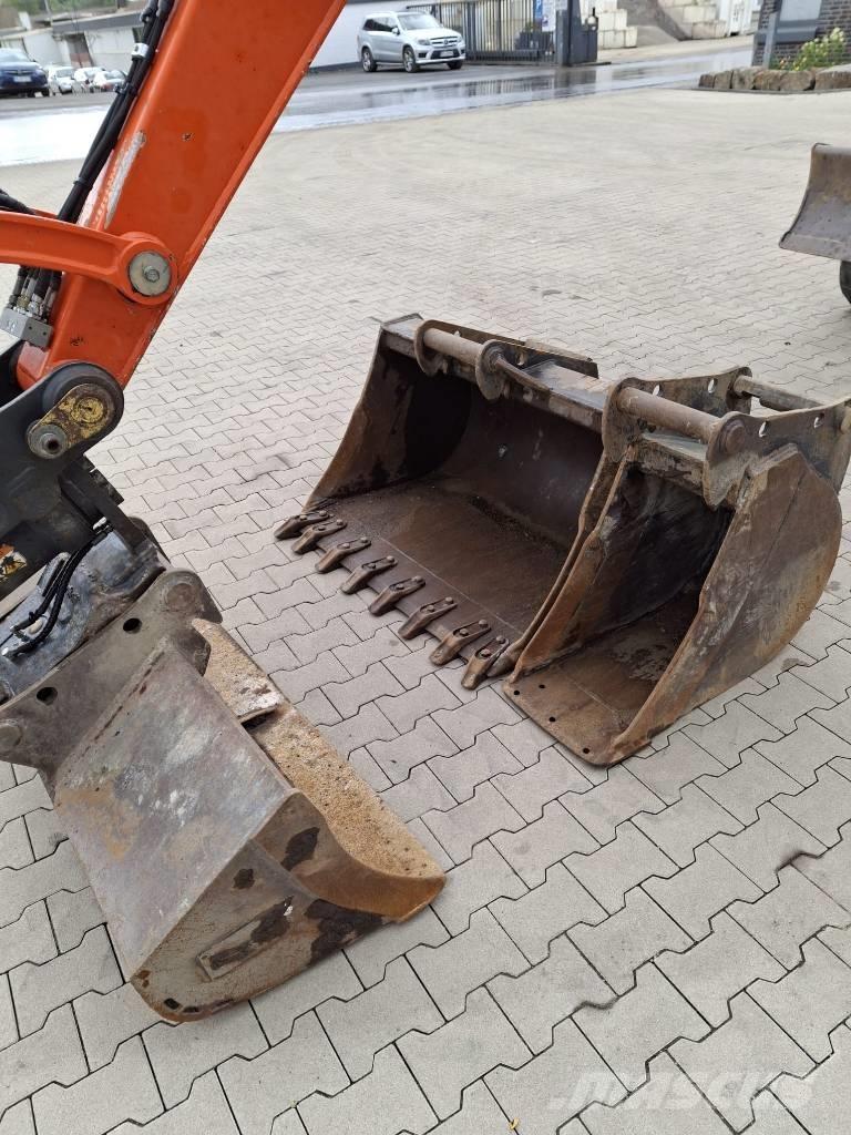 Kubota KX 080-4 Малые экскаваторы 7т-12т