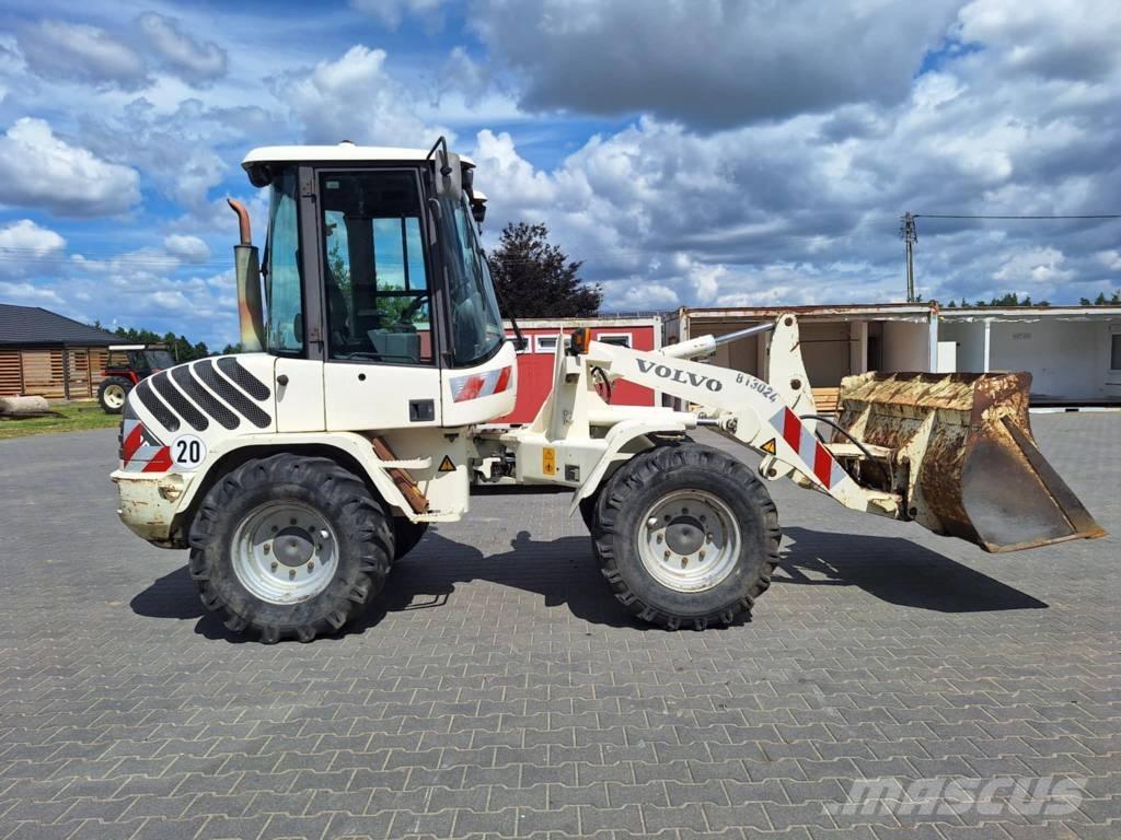 Volvo L 30 B Фронтальные погрузчики