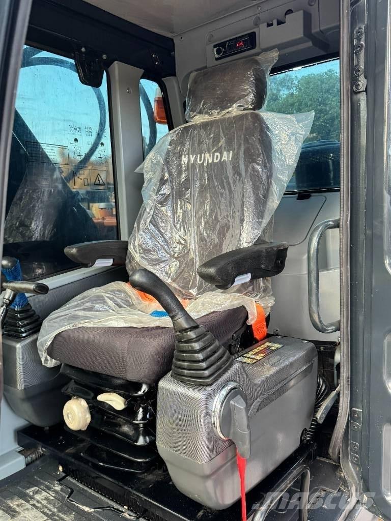 Hyundai 220HX Гусеничные экскаваторы