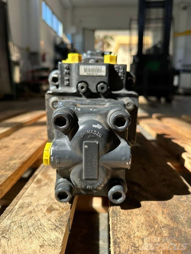 Komatsu PC 30 MR-1 Гидравлическая система