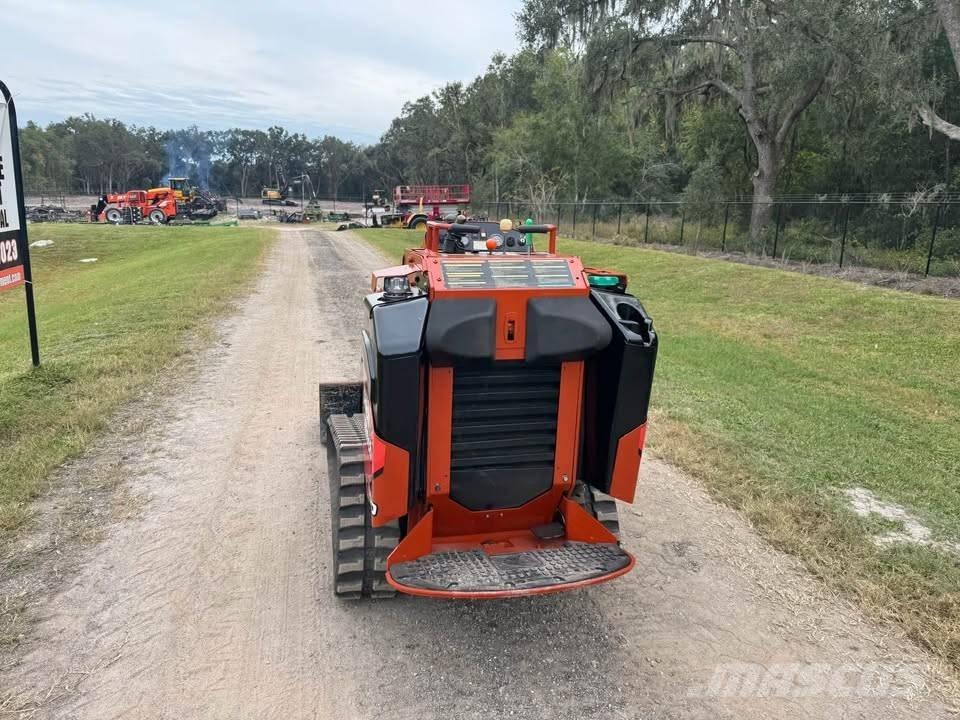 Ditch Witch SK 800 Мини-погрузчики