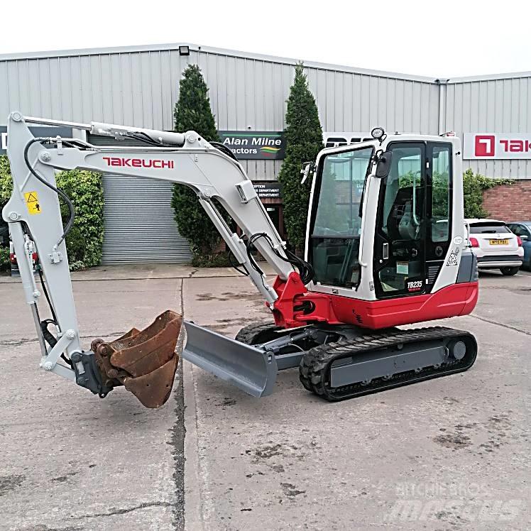 Takeuchi TB235 Мини-экскаваторы