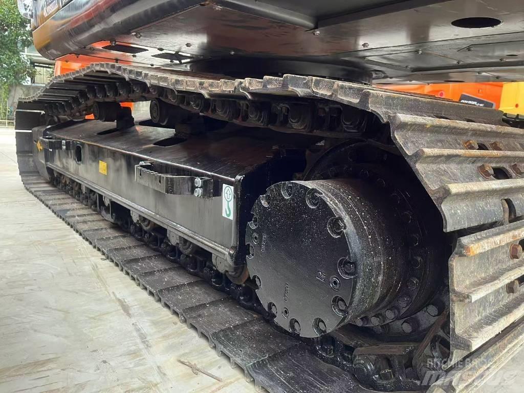 Hitachi zx200 Гусеничные экскаваторы
