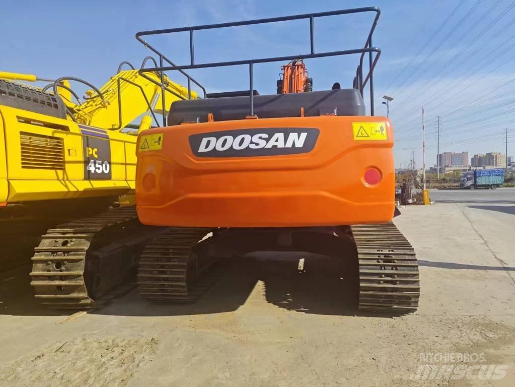 Doosan DX 300 Гусеничные экскаваторы
