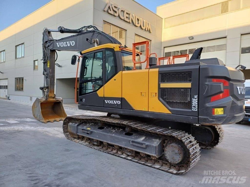 Volvo EC200E NL Гусеничные экскаваторы