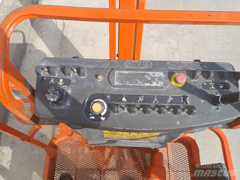 JLG E 300 AJ Коленчатые подъемники