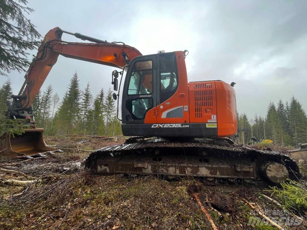 Doosan DX 235 LCR-5 Гусеничные экскаваторы