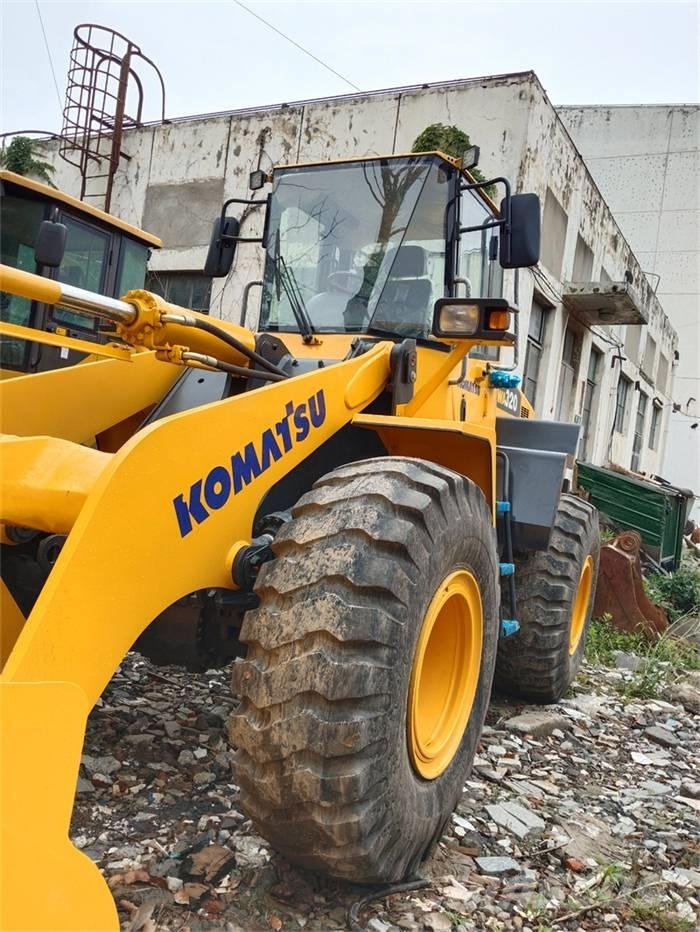 Komatsu WA 320-5 Фронтальные погрузчики