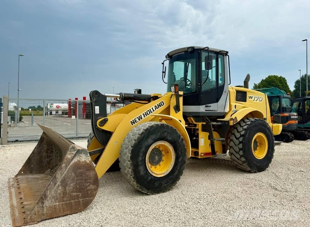 New Holland W 170 Фронтальные погрузчики