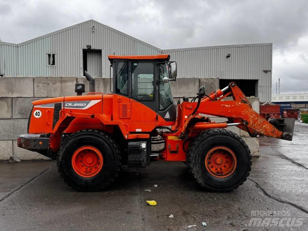 Doosan DL250-5 Фронтальные погрузчики