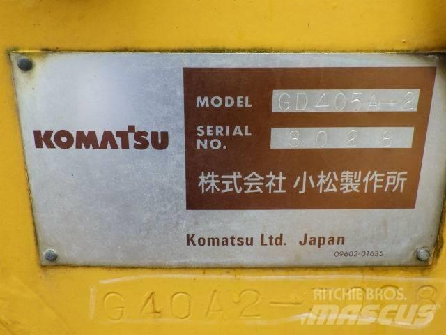 Komatsu GD405A-2 Грейдеры