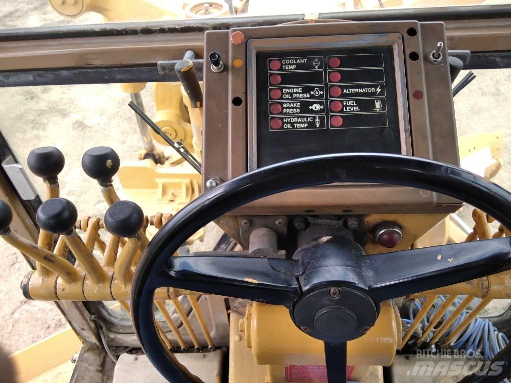CAT 16 G Грейдеры