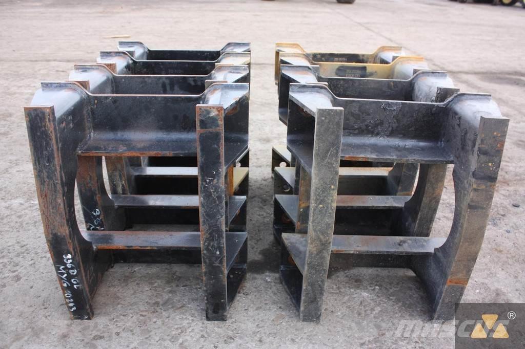 CAT Trackguards Шины и колёса