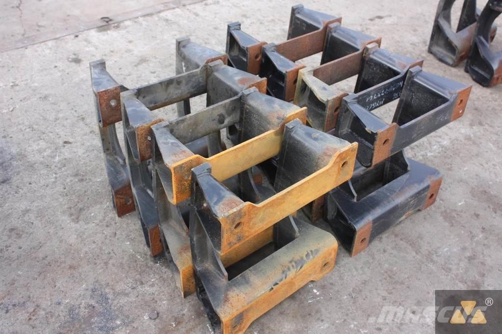 CAT Trackguards Шины и колёса