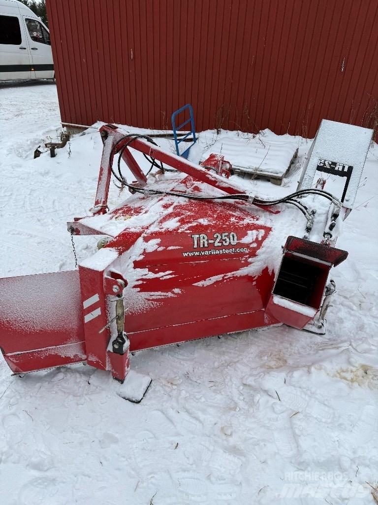 Varila Steel TR 250 Снегоуборщики