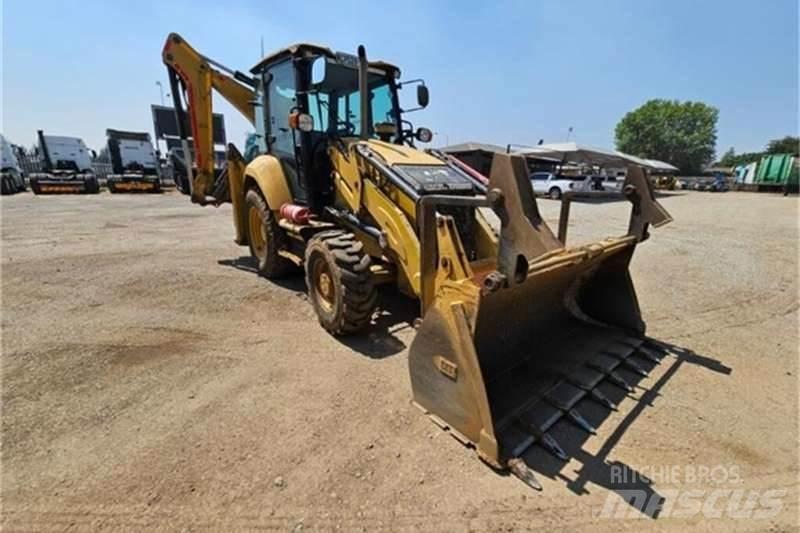 CAT 426F2 TLB Экскаваторы-погрузчики