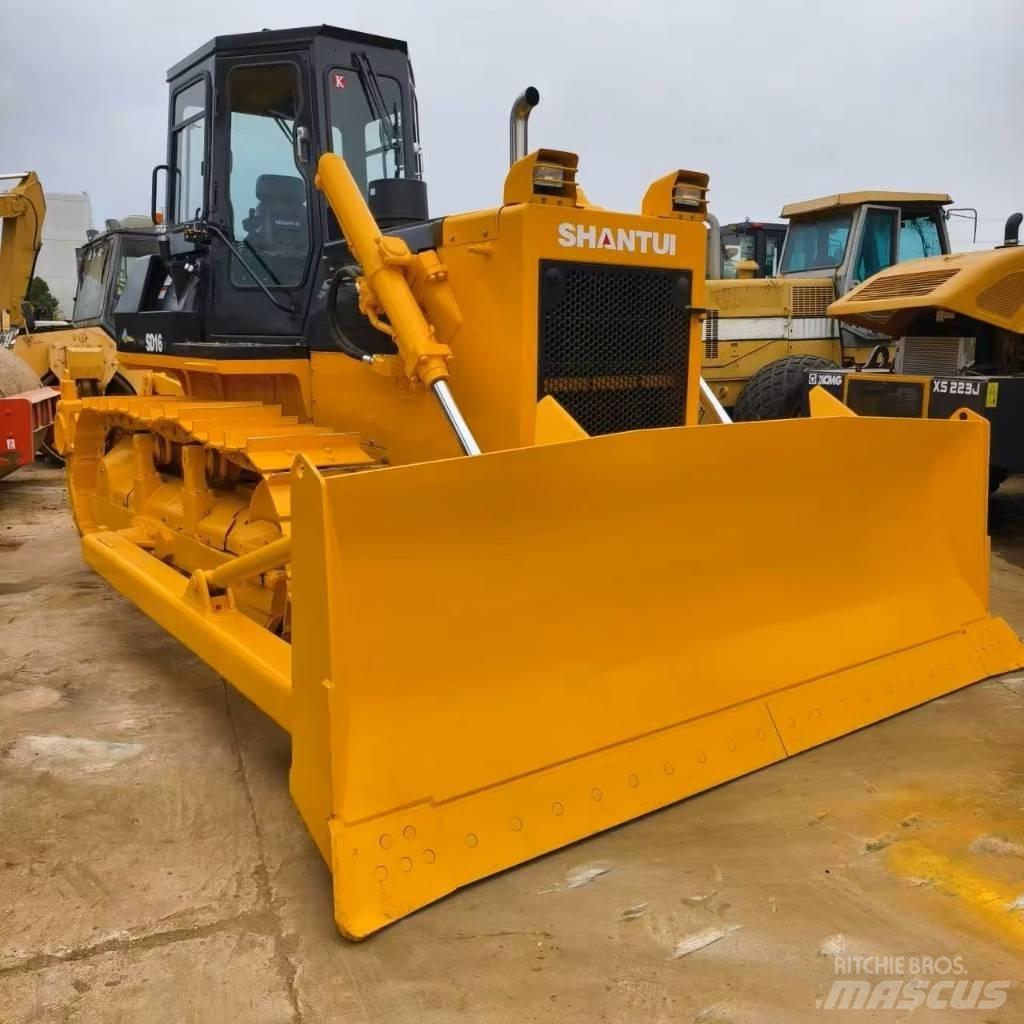 Shantui SD 16 Гусеничные бульдозеры