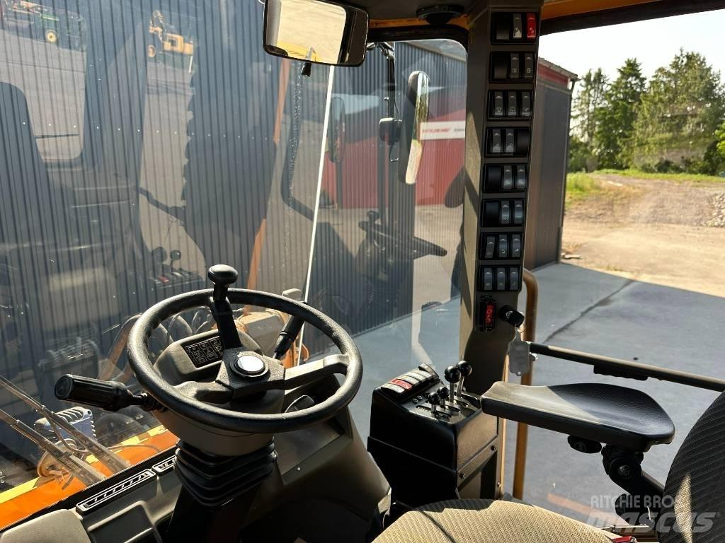 Ljungby L 11 Фронтальные погрузчики
